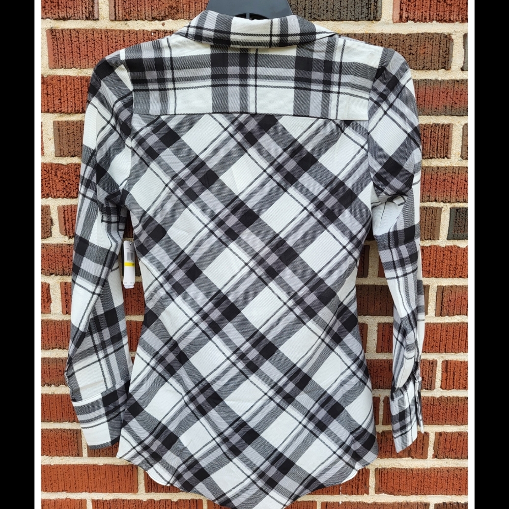 ••Laundry by Shelli Segal Blouse•• - Picture 2 of 3